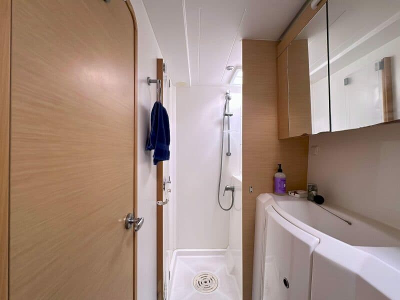 2012 Lagoon  - Photo 23