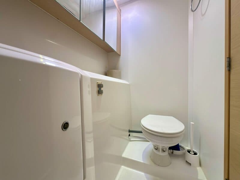 2012 Lagoon  - Photo 24