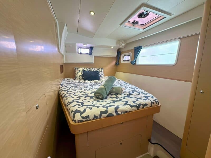 2012 Lagoon  - Photo 22