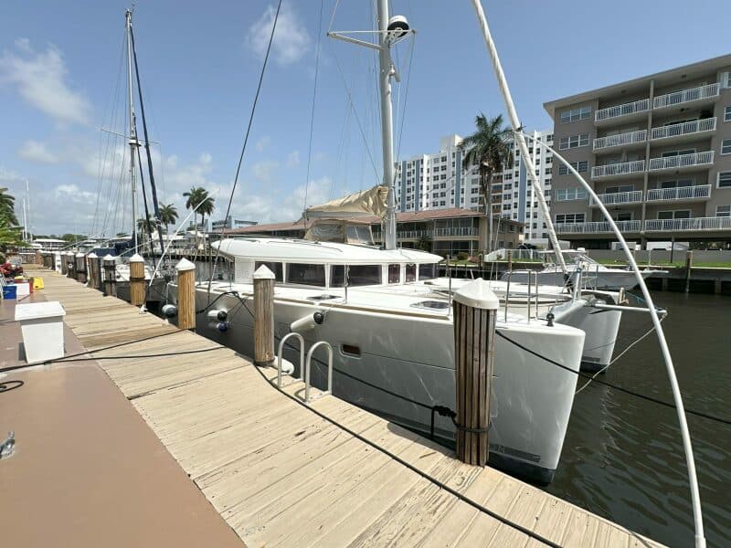 2012 Lagoon  - Photo 3