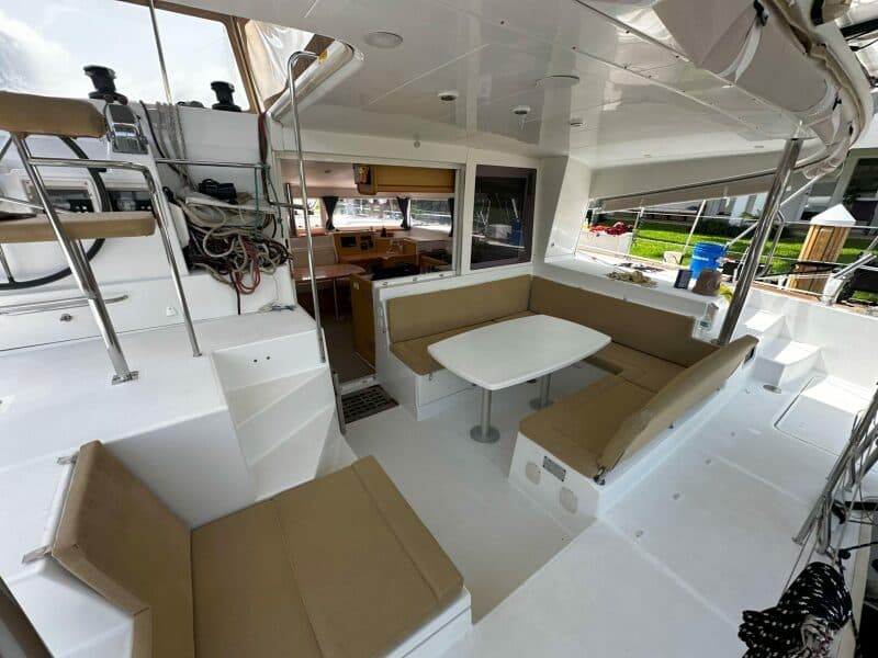 2012 Lagoon  - Photo 10