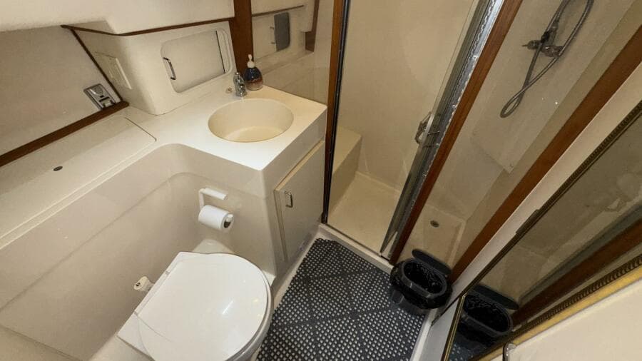 1999 Mainship 350 Wet Head