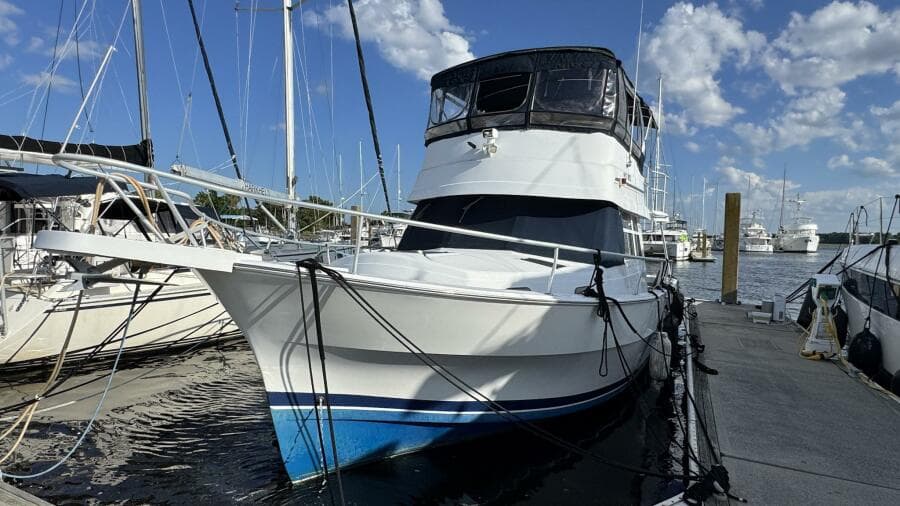 1999 Mainship 350 Exterior Port