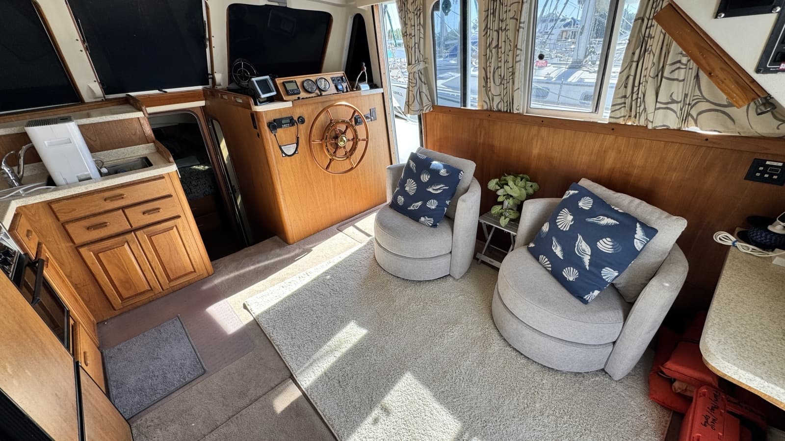 1999 Mainship 350 Trawler - Photo 19