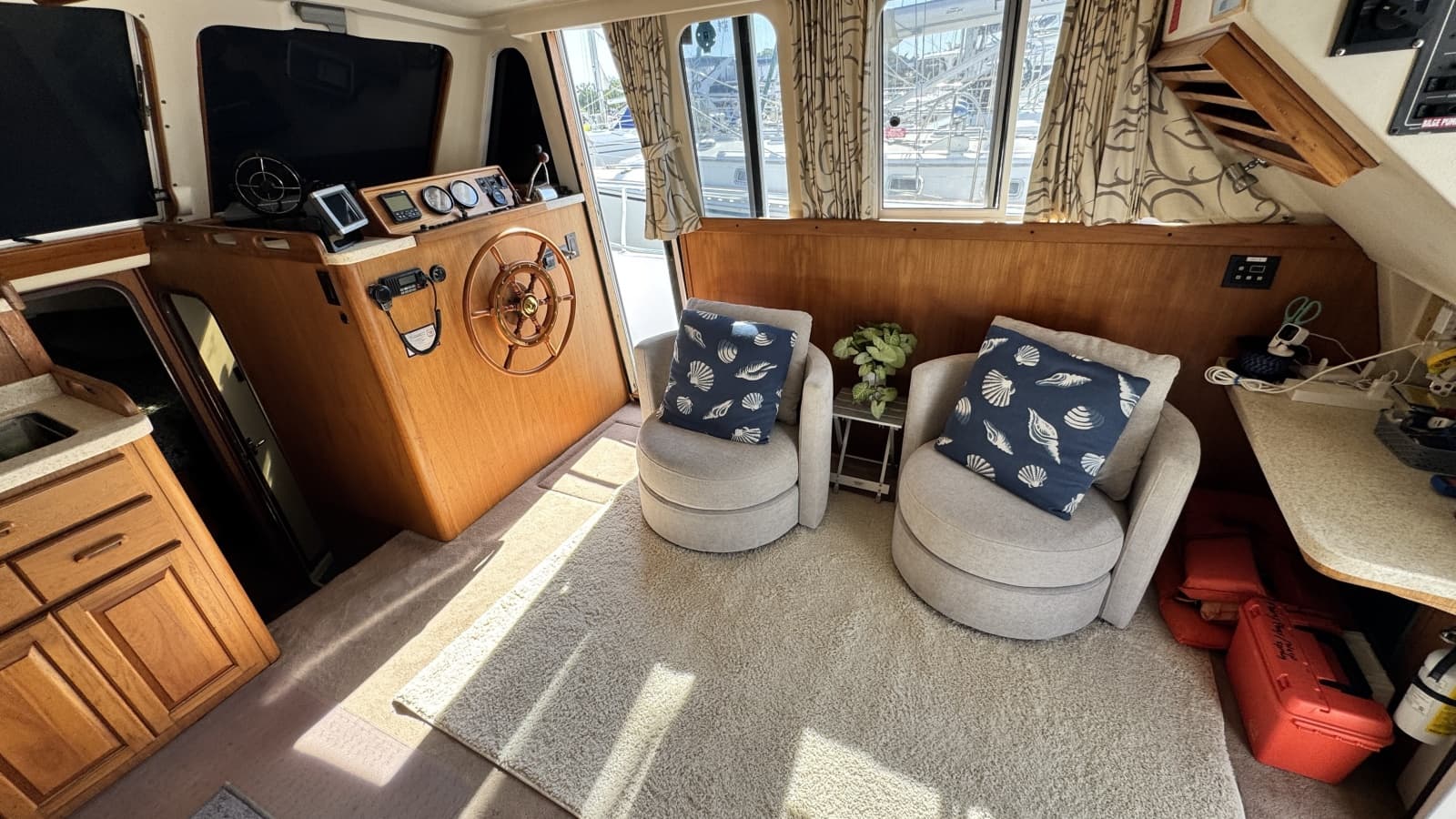 1999 Mainship 350 Trawler - Photo 17