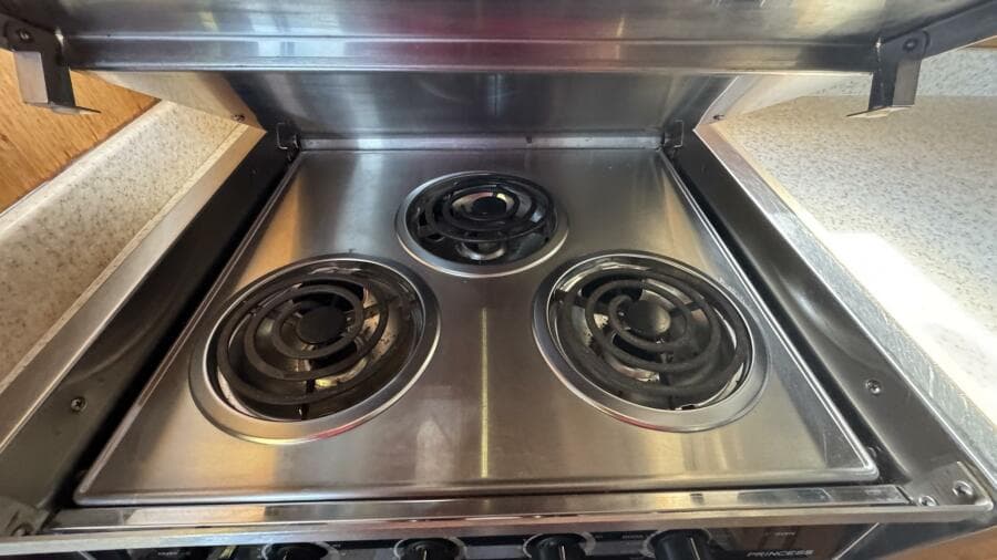 1999 Mainship 350 Galley Stovetop