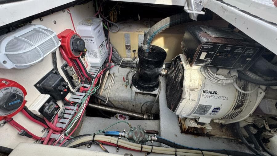 1999 Mainship 350 Engine Room