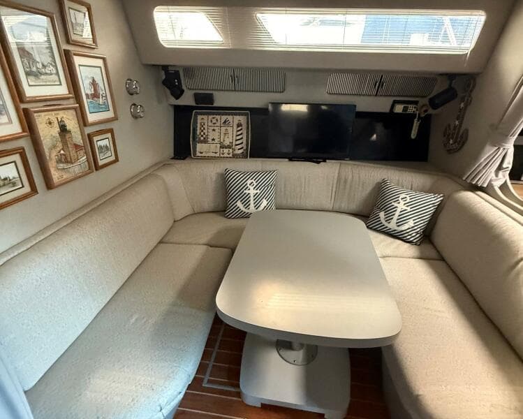 1989 Sea Ray 460 Express Cruiser