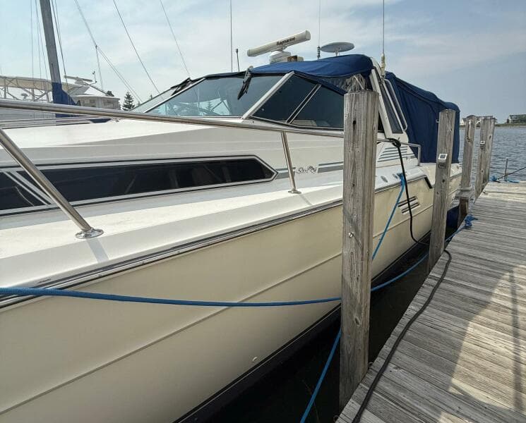 1989 Sea Ray 460 Express Cruiser