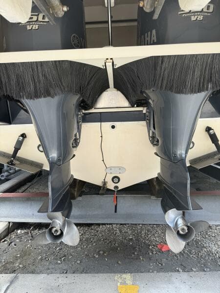 2013 Pursuit 365 SCI