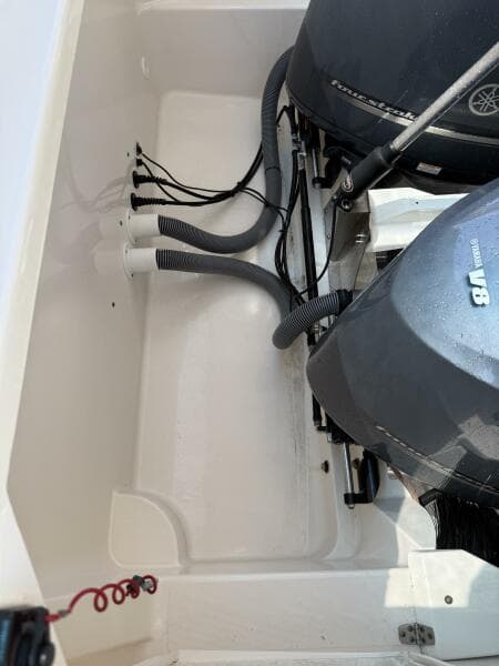 2013 Pursuit 365 SCI