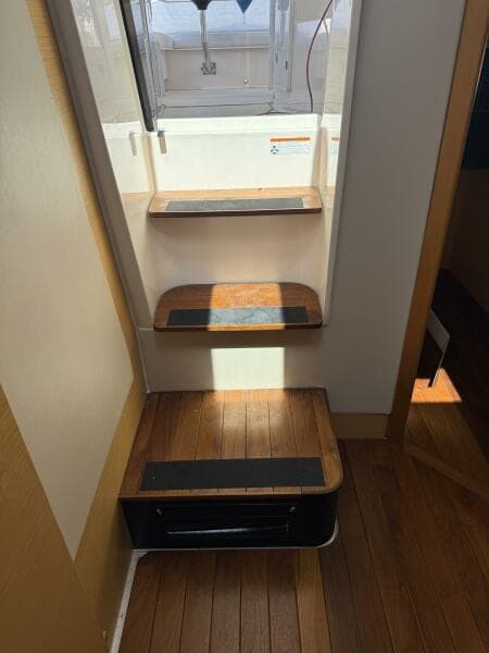 2013 Pursuit 365 SCI