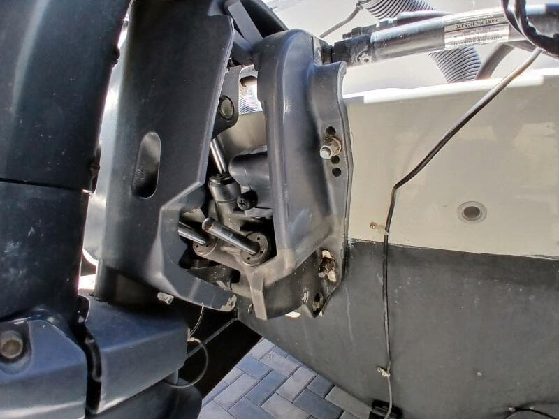 2002 Protector 28 Targa