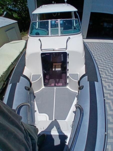 2002 Protector 28 Targa