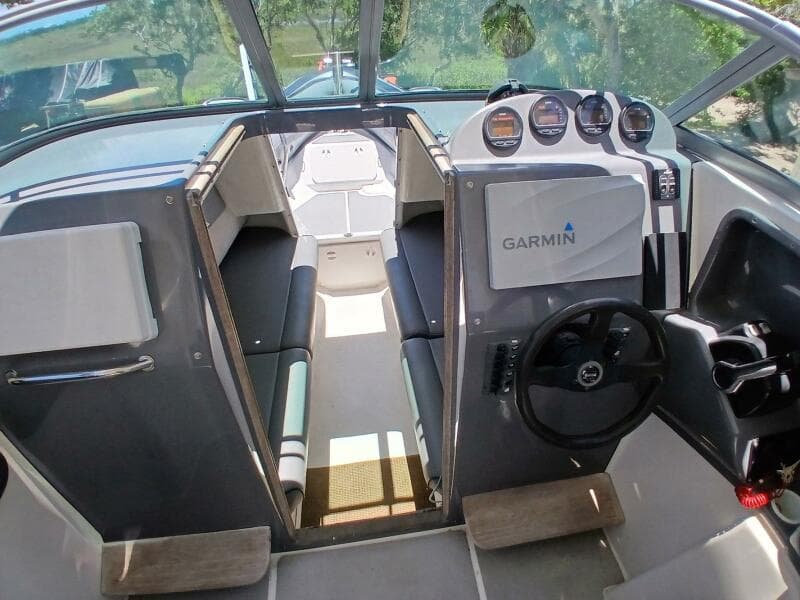 2002 Protector 28 Targa