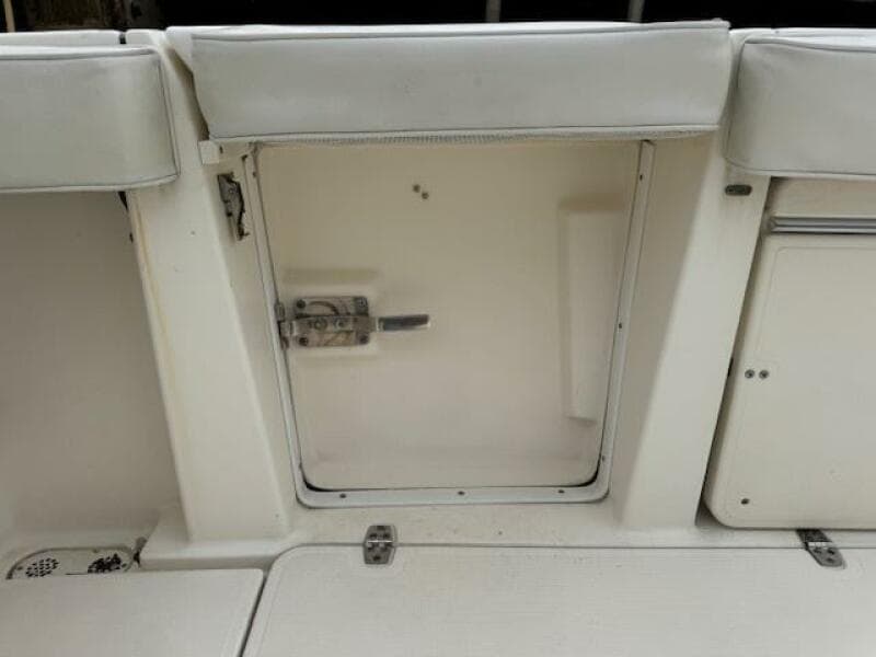 2002 Pursuit 3000 Express