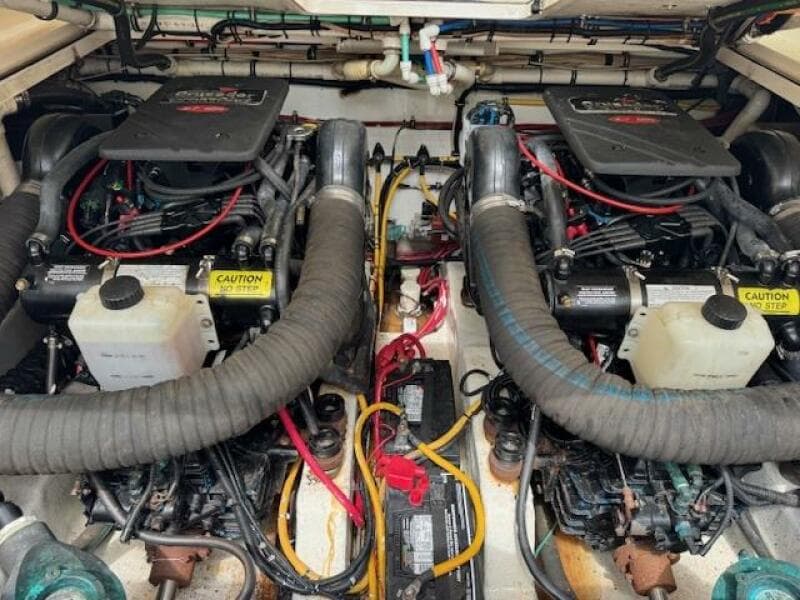 2002 Pursuit 3000 Express