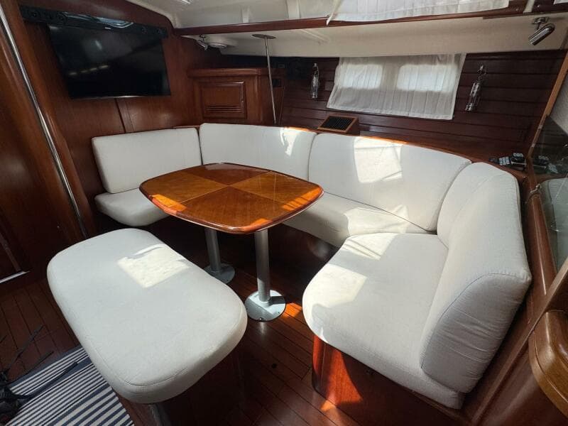 2005 Beneteau 473