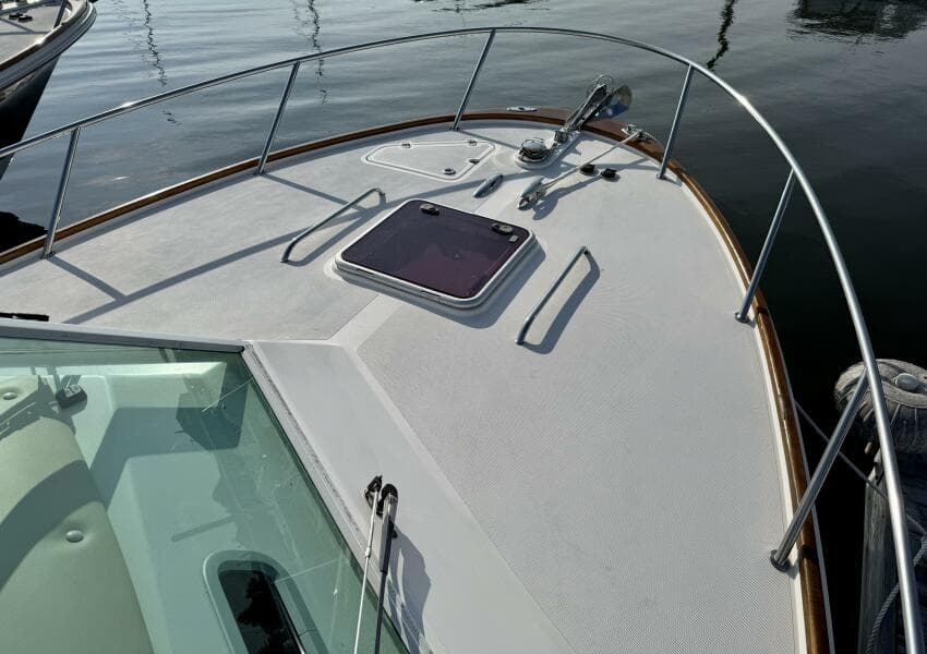 2009 Hunt Yachts Harrier 29