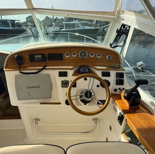 2009 Hunt Yachts Harrier 29