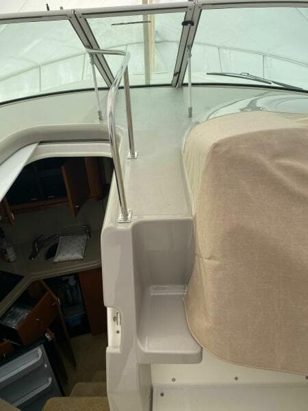 2004 Cruisers Yachts 340 Express - Photo 24