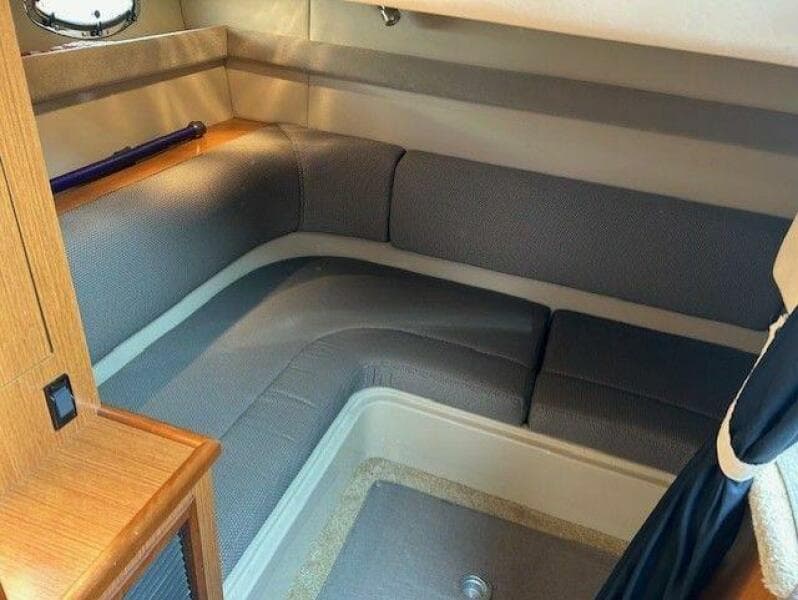 2004 Cruisers Yachts 340 Express - Photo 44