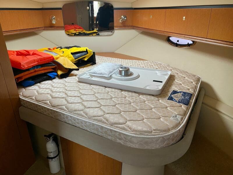 2004 Cruisers Yachts 340 Express - Photo 33