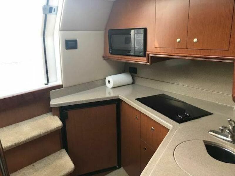 2004 Cruisers Yachts 340 Express - Photo 25