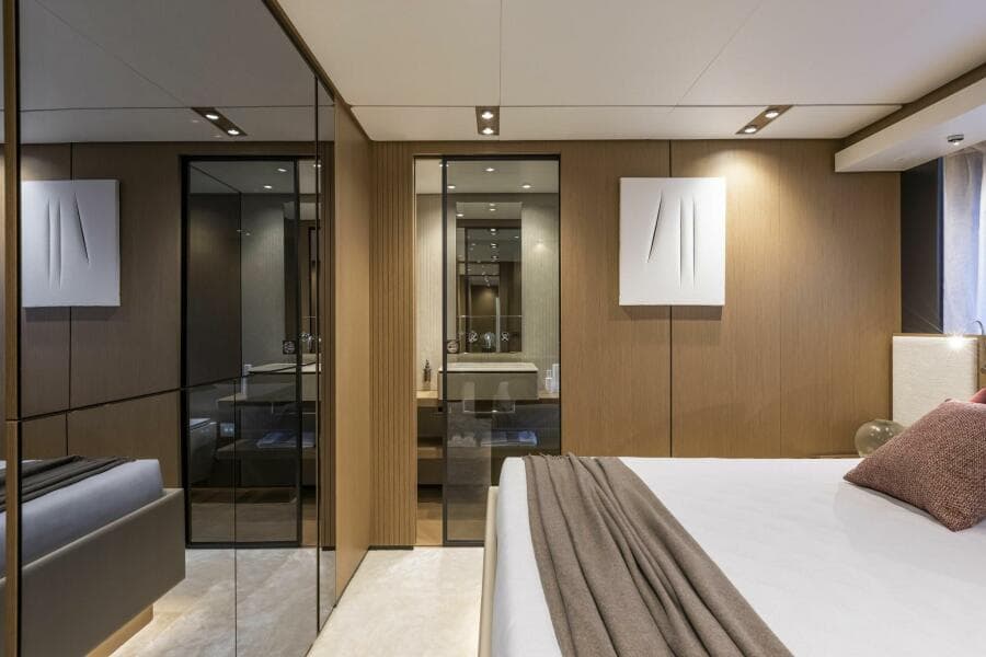 2021 Ferretti Yachts Ferretti 1000