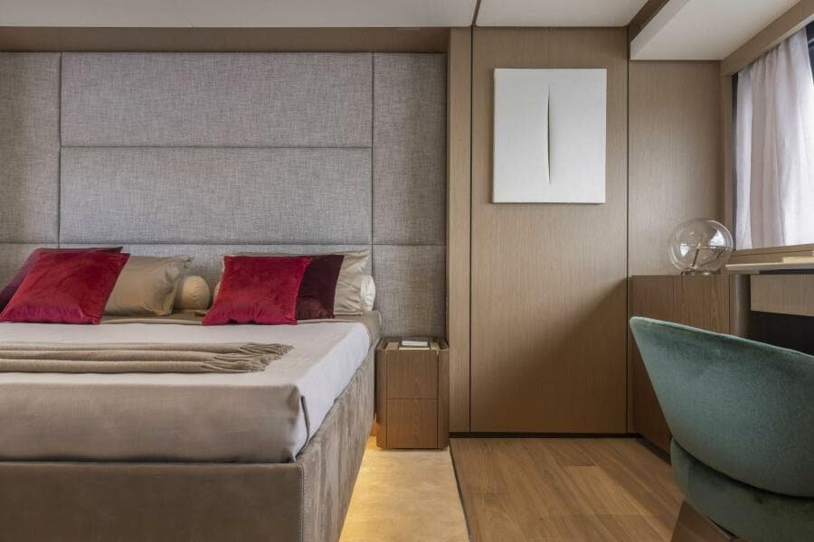 2021 Ferretti Yachts Ferretti 1000