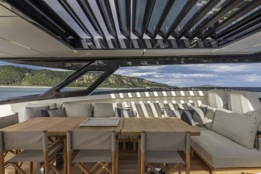 2021 Ferretti Yachts Ferretti 1000