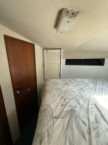 1988 Ocean Yachts 35 Flybridge