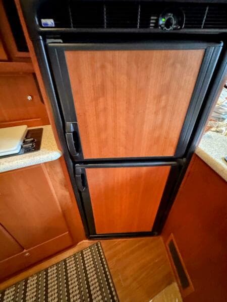 2005 Silverton 35 Motor Yacht