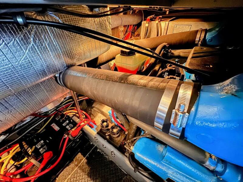 2005 Silverton 35 Motor Yacht