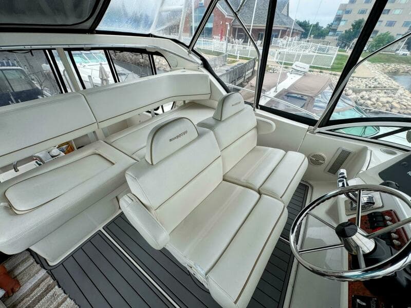 2005 Silverton 35 Motor Yacht