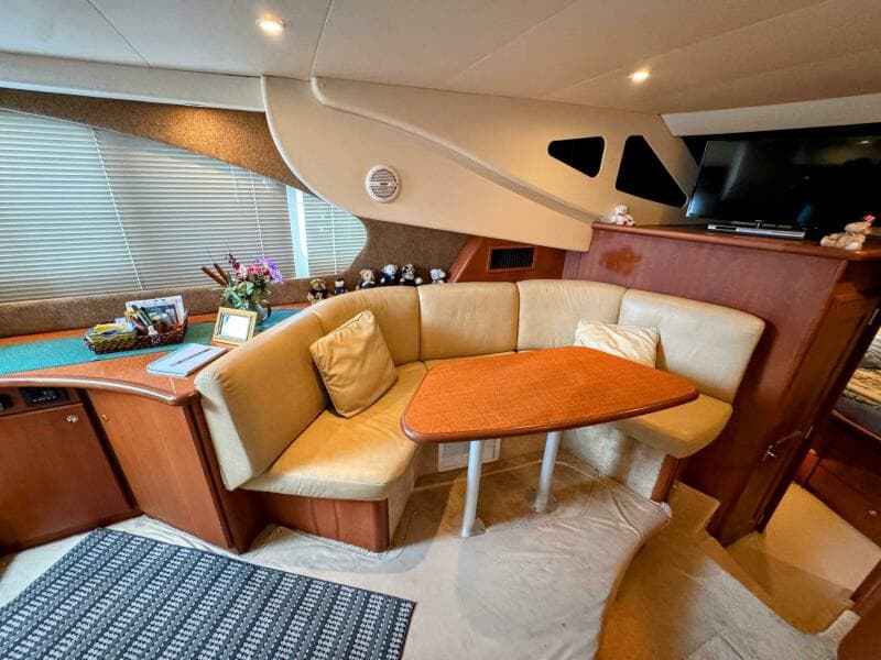 2005 Silverton 35 Motor Yacht