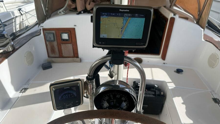 1977 Pearson 365 Ketch