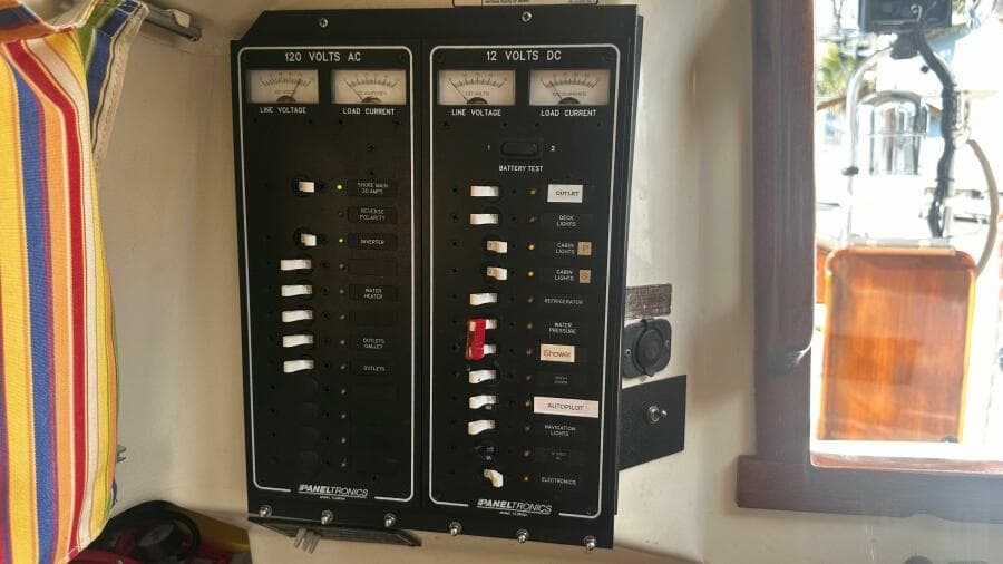 1977 Pearson 365 Ketch