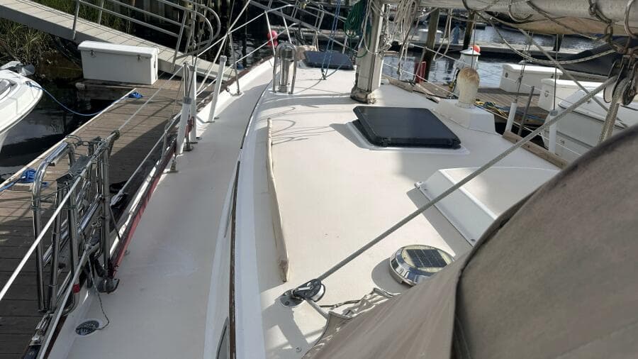 1977 Pearson 365 Ketch