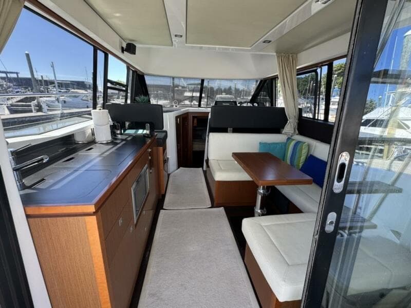 2016 Jeanneau Velasco 37F