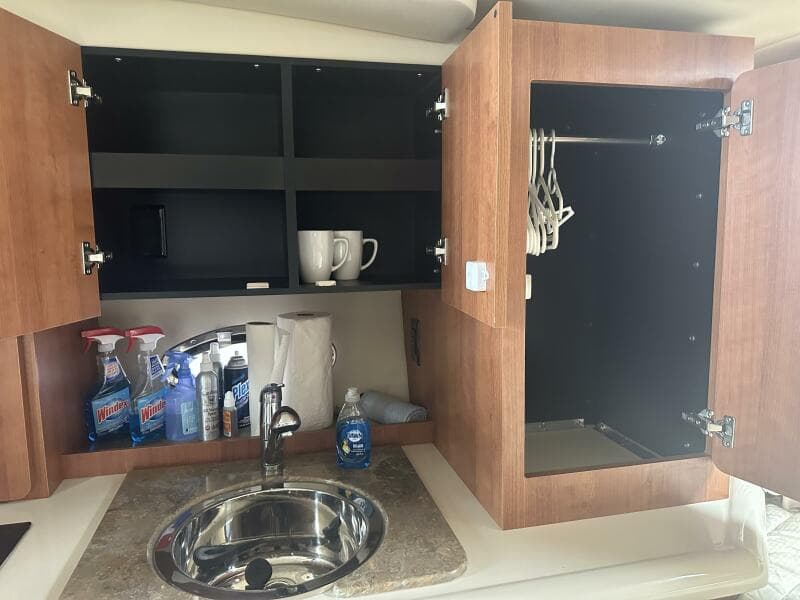 2009 Cruisers 300 CXi