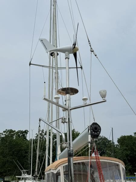 2008 Hylas 46 Center Cockpit
