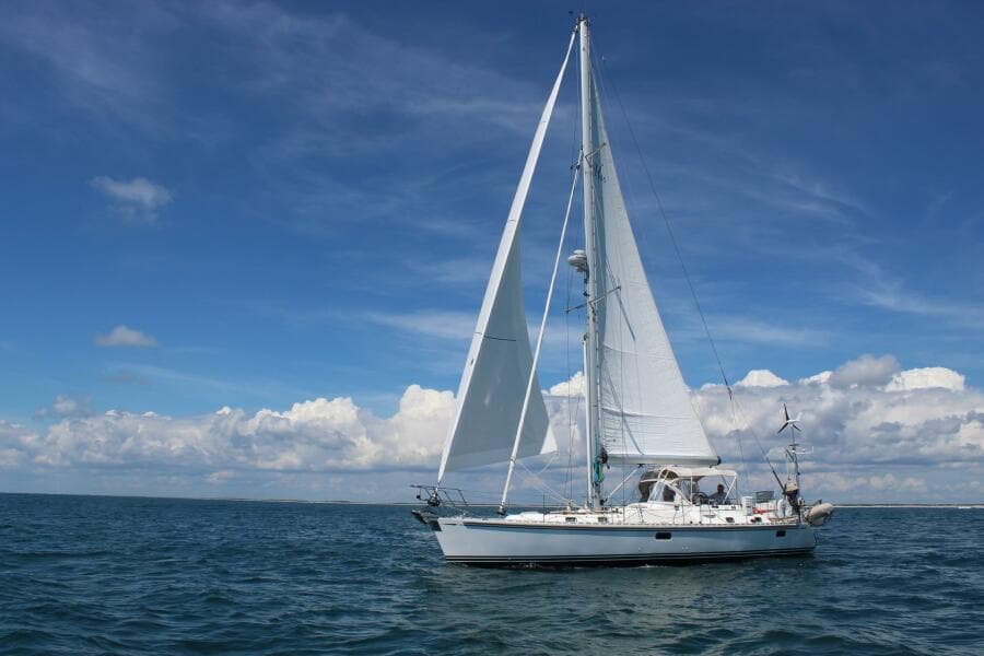 2008 Hylas 46 Center Cockpit