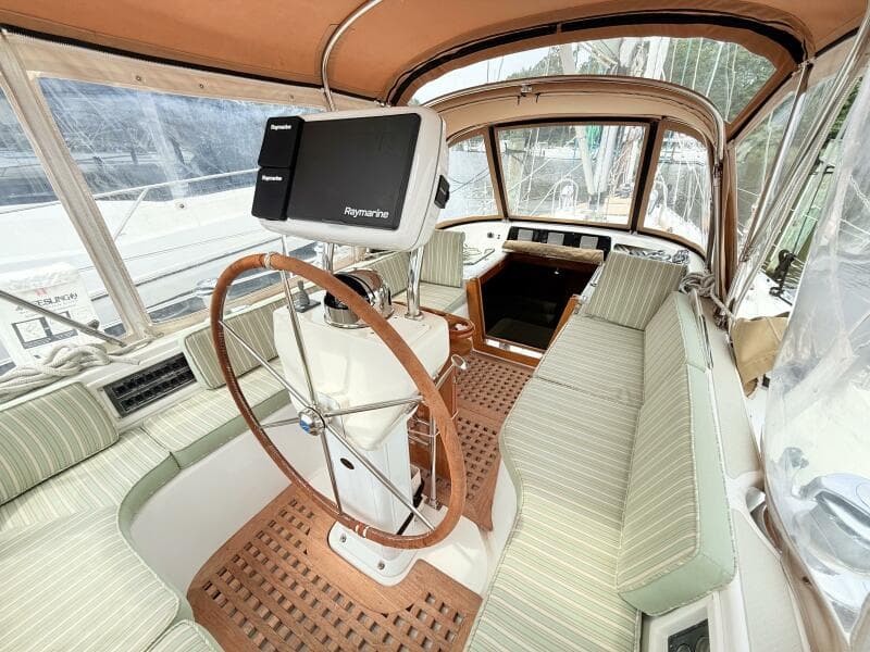 2008 Hylas 46 Center Cockpit