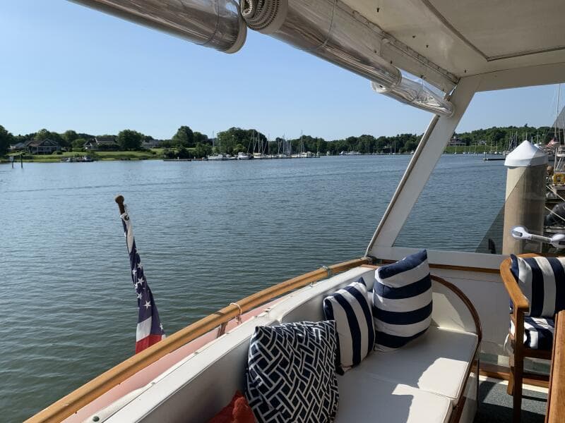 1972 Matthews 4 Flush Deck