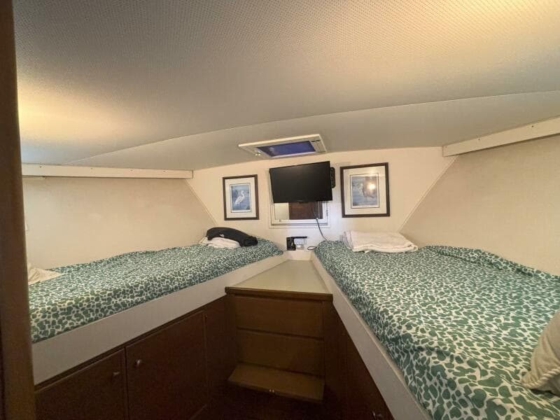 1972 Matthews 4 Flush Deck