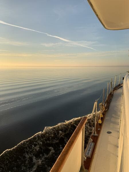 1972 Matthews 4 Flush Deck