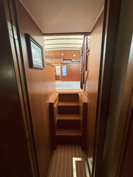 1972 Matthews 4 Flush Deck
