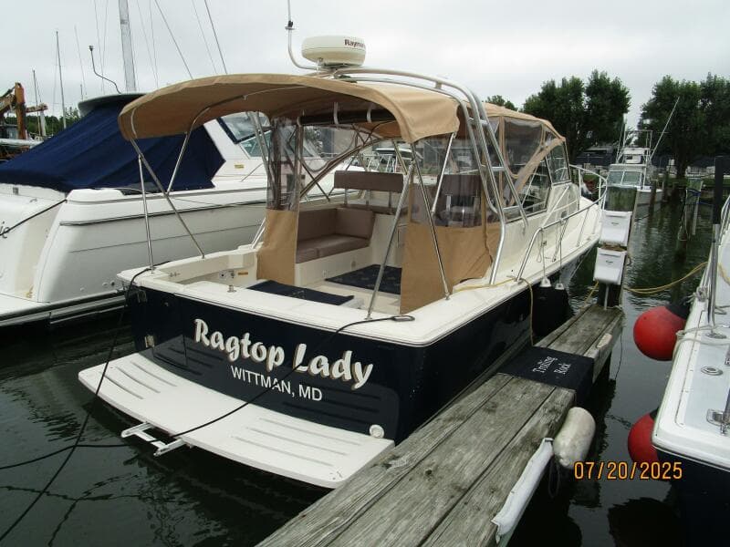 34' Mainship starboard aft profile