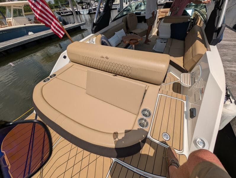 2023 Sea Ray 280 SLX